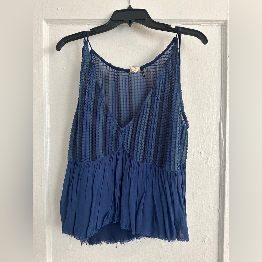 Anthropologie women’s multi color blue tank